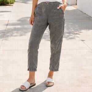 Minimalist Utility Stretch Pants